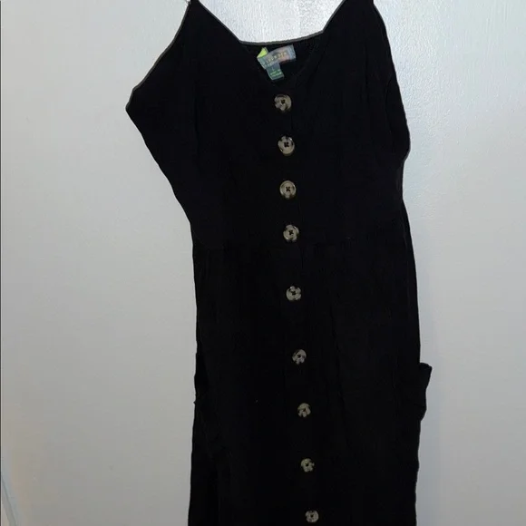 Good Luck Gem Black thin straps button down front pocket on the sides - Picture 1 of 5